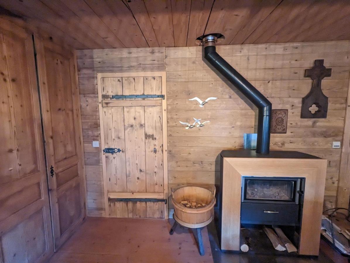 Bas De Chalet Au Coeur Des Aravis, Entre Lac Et Montagne Сен-Жан-де-Сикст Экстерьер фото