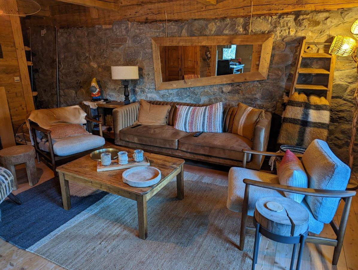 Bas De Chalet Au Coeur Des Aravis, Entre Lac Et Montagne Сен-Жан-де-Сикст Экстерьер фото