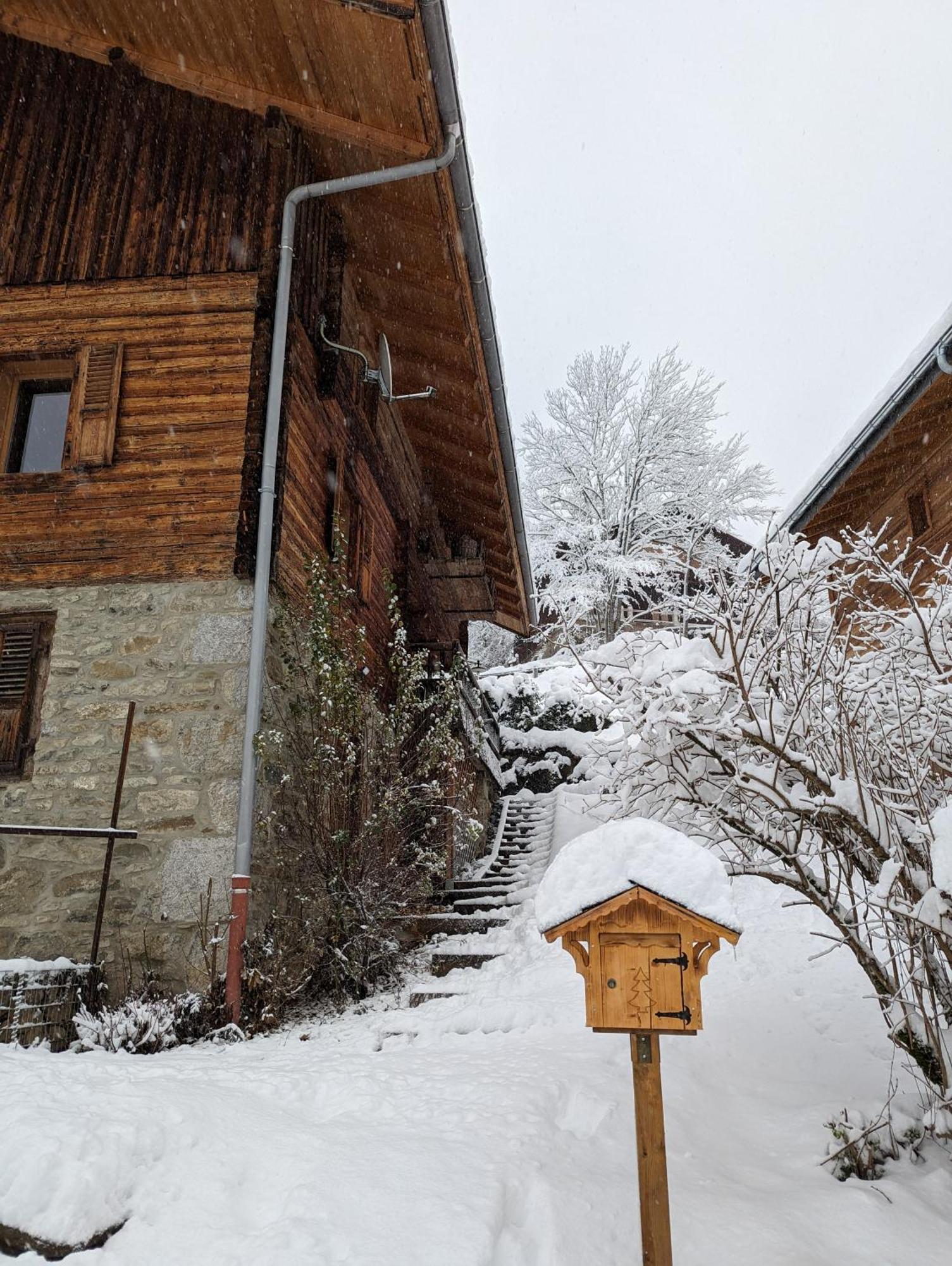 Bas De Chalet Au Coeur Des Aravis, Entre Lac Et Montagne Сен-Жан-де-Сикст Экстерьер фото